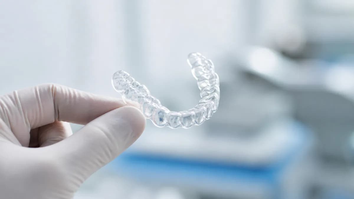 Şeffaf Plak (İnvisalign) Tedavisi — Görünmez Ortodonti